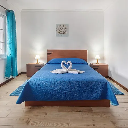 Bettencourt House * Santa Cruz da Graciosa