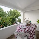 בית נופש Bettencourt House *