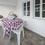 בית נופש Bettencourt House סנטה קרוז דה גרסיוזה