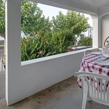 Bettencourt House Ferienhaus Santa Cruz da Graciosa